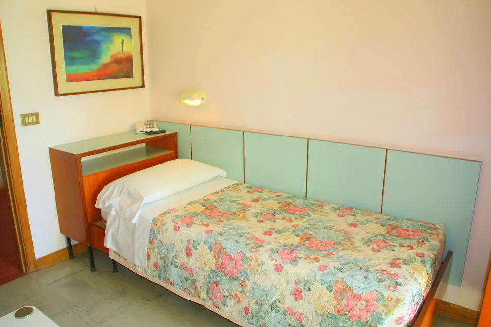 Hotel Miramare Et De La Ville Rimini